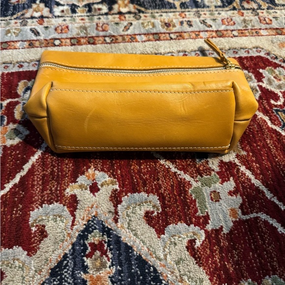 Portland Leather Goods Large Make Up Bag/Pouch Tan Leather - Picture 2 of 7